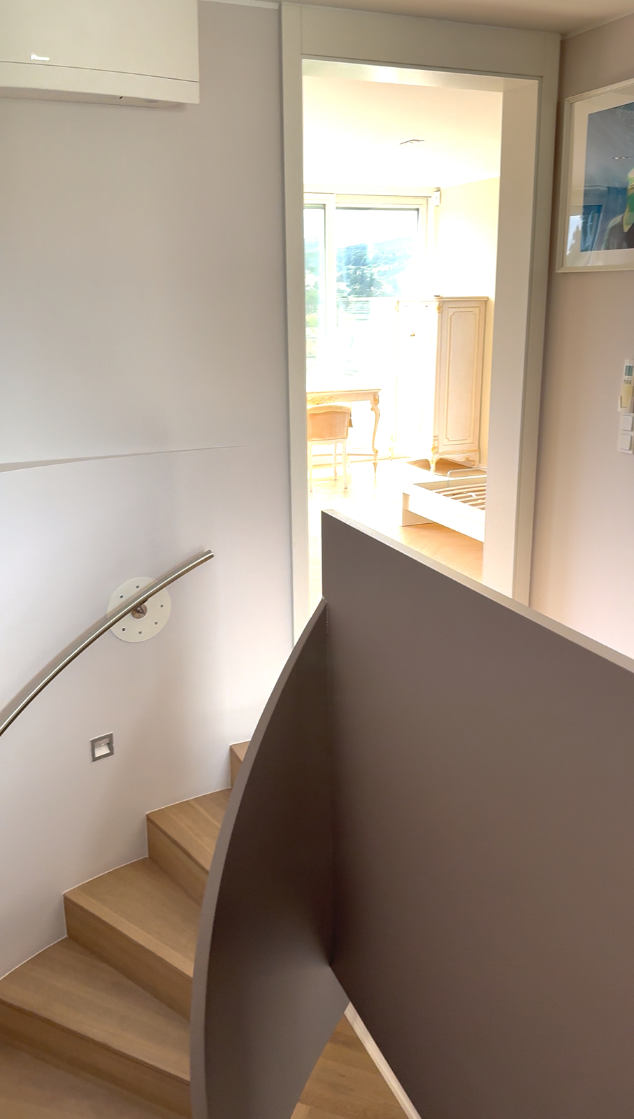 Architektonisches Juwel in Hietzing: Lift, Pool, Sauna und Smart-Home-System